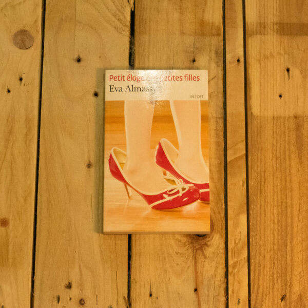 Petit éloge des petites filles